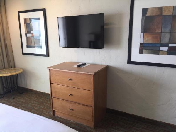Surfer Beach Hotel : photo 8 de la chambre chambre lit king-size