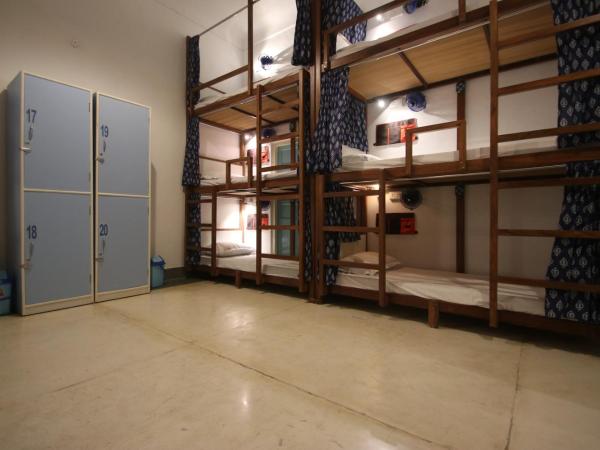 Jaipur Jantar Hostel : photo 3 de la chambre dortoir climatisé khoj 12 lits