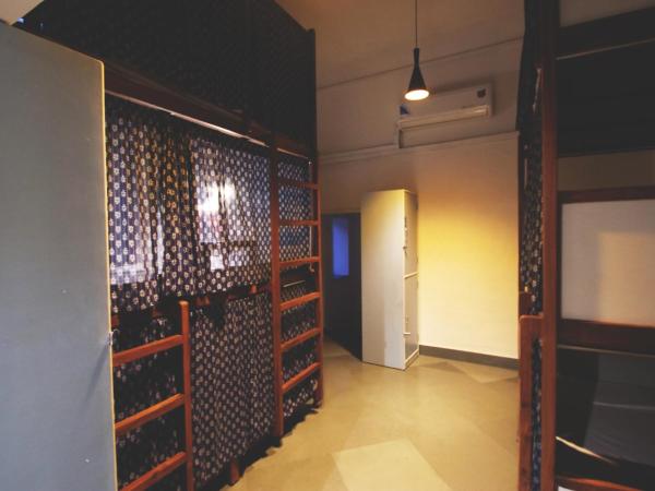 Jaipur Jantar Hostel : photo 8 de la chambre dortoir climatisé odhni 10 lits