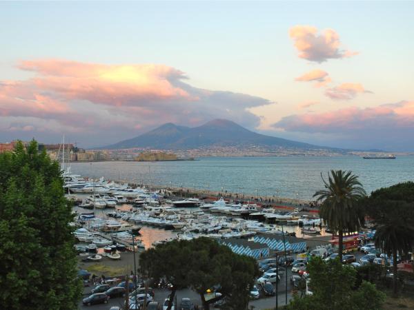 Palazzo Mele Residence : photo 1 de la chambre chambre double ou lits jumeaux deluxe - vue sur mer