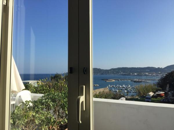 Harbour View B&B : photo 2 de la chambre chambre double deluxe