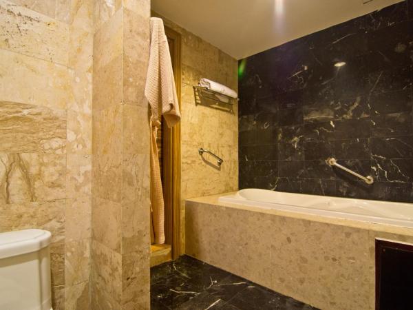 LK Mantra Pura Resort : photo 6 de la chambre suite mantra avec deux chambres