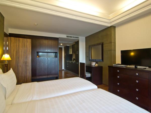 LK Mantra Pura Resort : photo 2 de la chambre suite mantra avec deux chambres