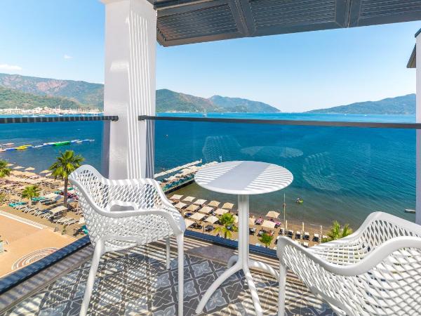 Marmaris Beach Hotel : photo 9 de la chambre chambre double deluxe - vue sur mer