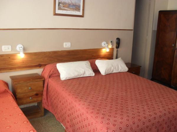 Hotel De La Rue : photo 2 de la chambre chambre triple standard