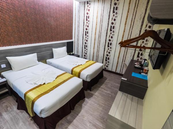 Indra Hotel Ipoh : photo 6 de la chambre chambre lit king-size ou lits jumeaux supérieure