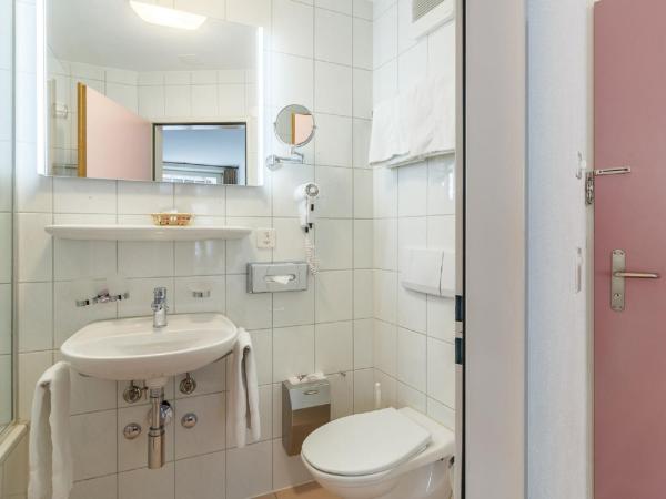 Hotel Drei Könige : photo 6 de la chambre chambre triple standard