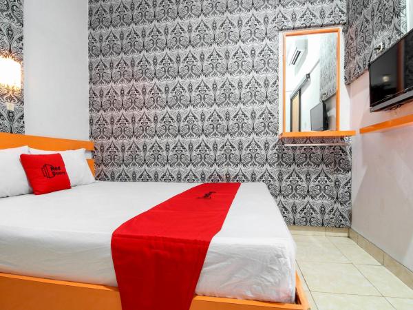 RedDoorz near Hartono Mall : photo 4 de la chambre chambre double reddoorz