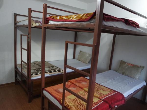 Pokhara Youth Hostel : photo 3 de la chambre lit dans dortoir pour femmes de 4 lits