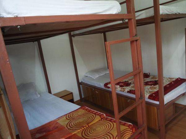 Pokhara Youth Hostel : photo 1 de la chambre lit dans dortoir pour femmes de 4 lits