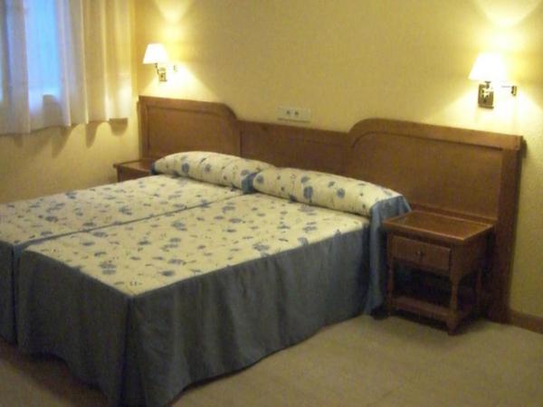 Hostal Benamar : photo 3 de la chambre chambre double ou lits jumeaux