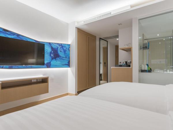 Mytt Hotel Pattaya - SHA Extra Plus : photo 2 de la chambre chambre lits jumeaux deluxe - vue sur ville