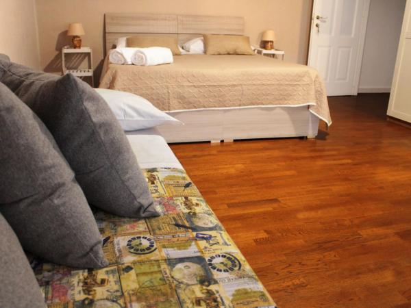 Vesuviane 'E Belle 'Mbriane B&B : photo 4 de la chambre chambre quadruple - vue sur montagnes