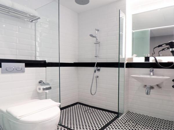 Hotel NuVe Urbane : photo 1 de la chambre chambre simple avec salle de bains