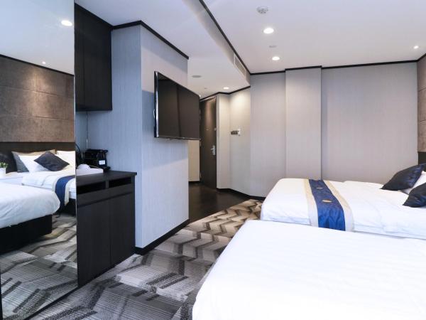 Hotel NuVe Urbane : photo 9 de la chambre chambre familiale avec salle de bains