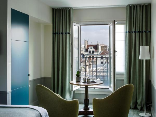 Hôtel Parc Saint-Séverin - Esprit de France : photo 1 de la chambre chambre double deluxe avec terrasse