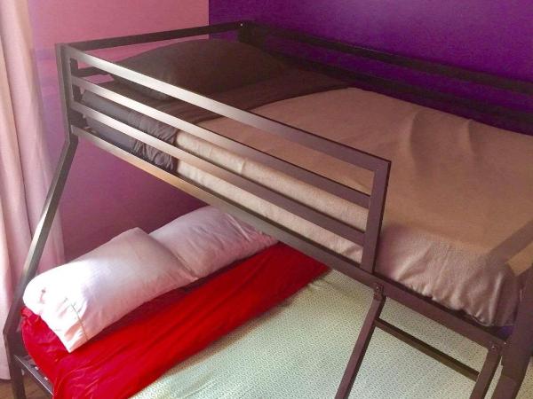 Auberge Alternative : photo 7 de la chambre chambre triple basique avec salle de bains commune