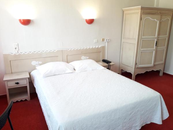 Au Nouvel Hôtel : photo 3 de la chambre chambre double supérieure - vue sur colline