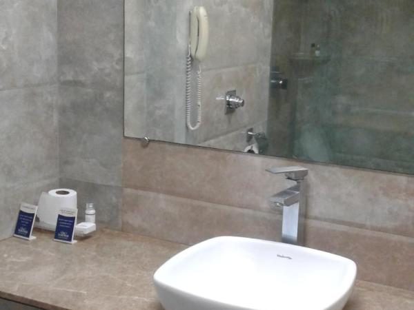 Sarovar Portico Rivera Ahmedabad : photo 4 de la chambre standard single room (15% discount on food and soft beverage)