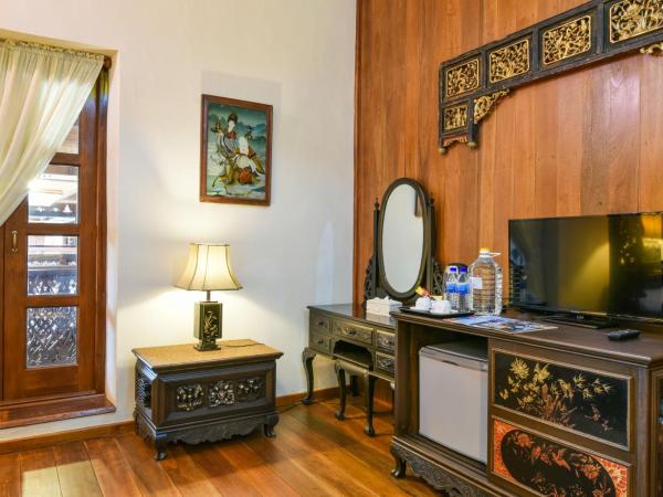 5 Heeren Museum Residence : photo 4 de la chambre opium pearl suite