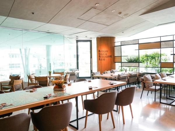 LiT BANGKOK Hotel : photo 7 de la chambre chambre double extra Éclat