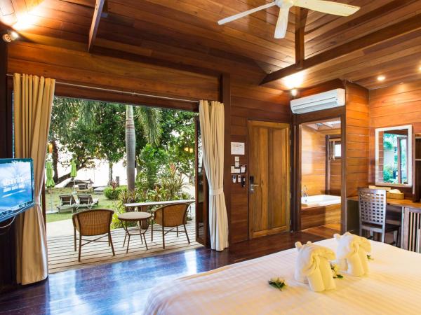 GajaPuri Resort Koh Chang : photo 3 de la chambre hébergement côté plage