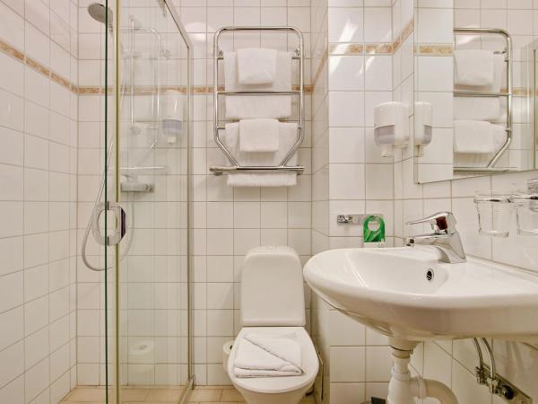 First Hotel Brommaplan : photo 8 de la chambre chambre lits jumeaux standard