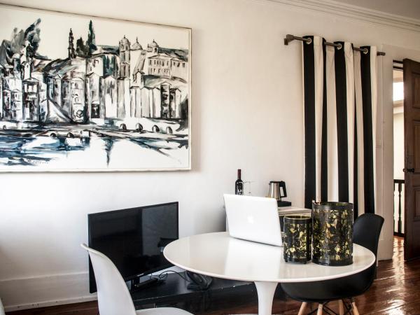 Oporto Loft : photo 3 de la chambre chambre double avec balcon