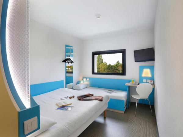 First Inn Hotel Blois : photo 5 de la chambre chambre triple