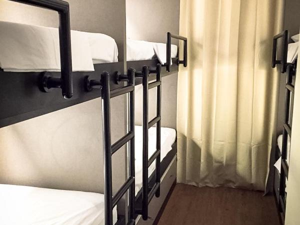 Ipanema Beach Hostel : photo 1 de la chambre lit dans dortoir pour femmes de 6 lits