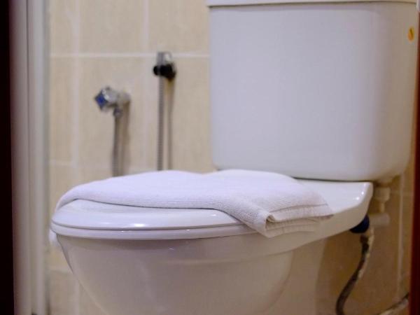 Hotel Seri Malaysia Melaka : photo 3 de la chambre chambre supérieure lit queen-size