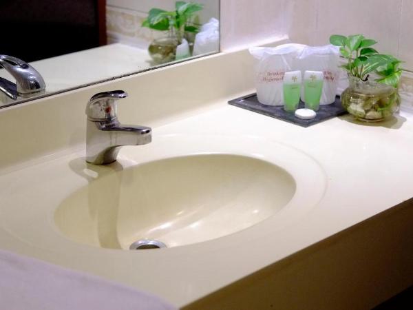 Hotel Seri Malaysia Melaka : photo 2 de la chambre chambre lits jumeaux supérieure