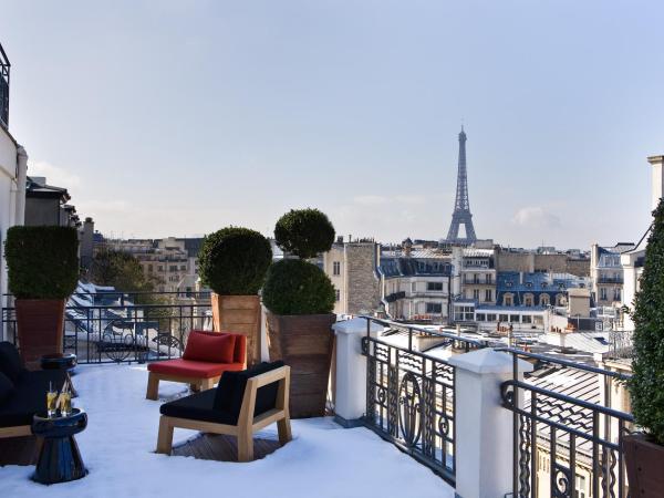 Hotel Marignan Champs-Elysées : photo 8 de la chambre suite terrasse eiffel