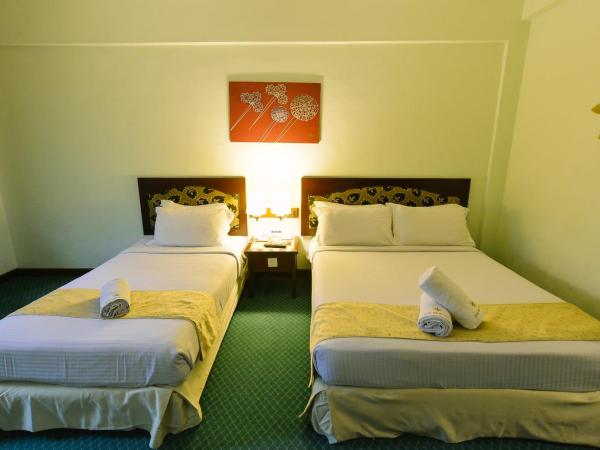 Hotel Seri Malaysia Melaka : photo 8 de la chambre chambre supérieure lit queen-size