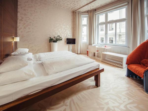 Hotel Rathaus - Wein & Design : photo 4 de la chambre chambre double