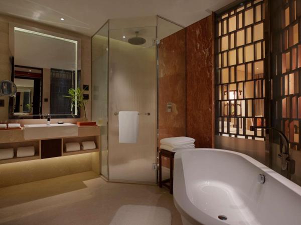 Hyatt Regency Qingdao : photo 3 de la chambre suite lit king-size exécutive - vue sur océan