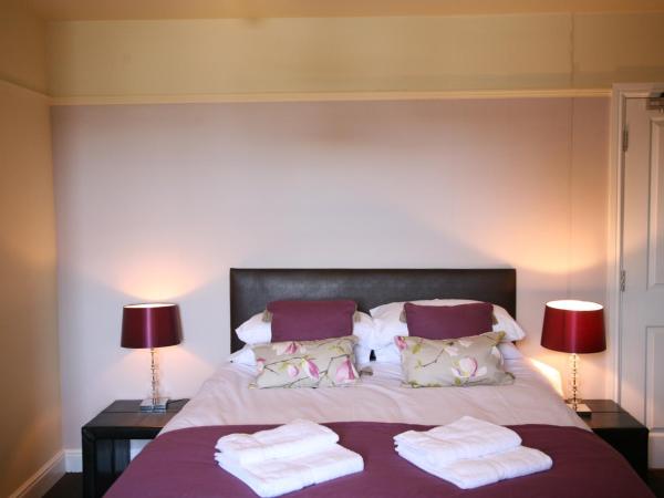 Gillygate Guest House : photo 2 de la chambre chambre lit king-size
