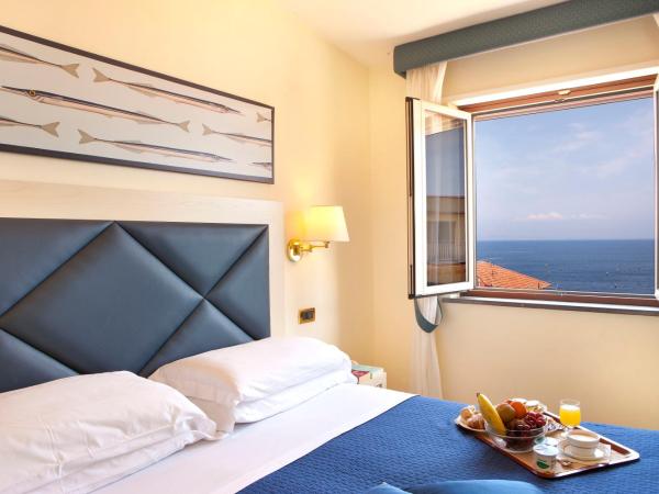 Hotel Del Mare : photo 2 de la chambre chambre double - vue sur mer