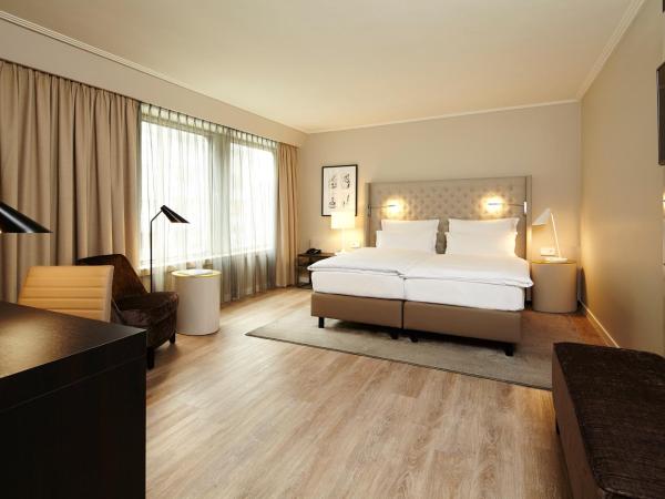 Clayton Hotel Düsseldorf City Centre : photo 2 de la chambre chambre supérieure