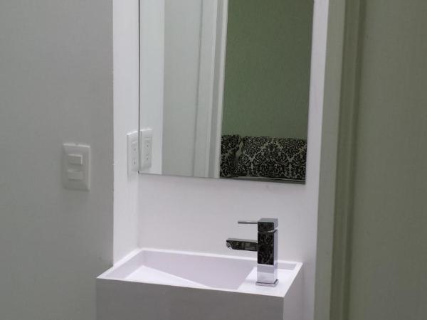 Distrito Condesa Rooms and Studios : photo 8 de la chambre chambre lit queen-size 