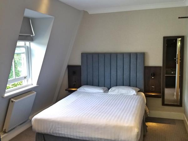 Garden Court Hotel : photo 8 de la chambre chambre deluxe avec 2 lits queen-size