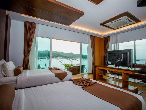 Phi Phi Cliff Beach Resort : photo 2 de la chambre chambre lits jumeaux de luxe avec piscine - vue sur mer