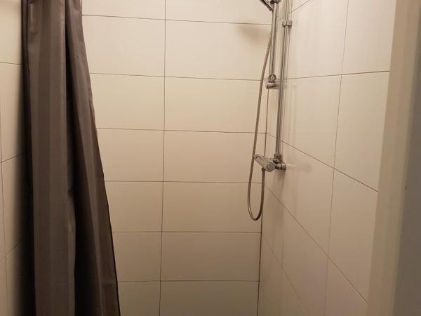 Vandrarhem Uppsala Centralstation : photo 4 de la chambre lit dans dortoir mixte de 4 lits