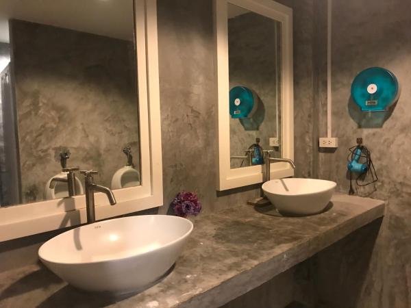 Hub of Joys Hostel : photo 1 de la chambre lit dans dortoir pour femmes de 6 lits