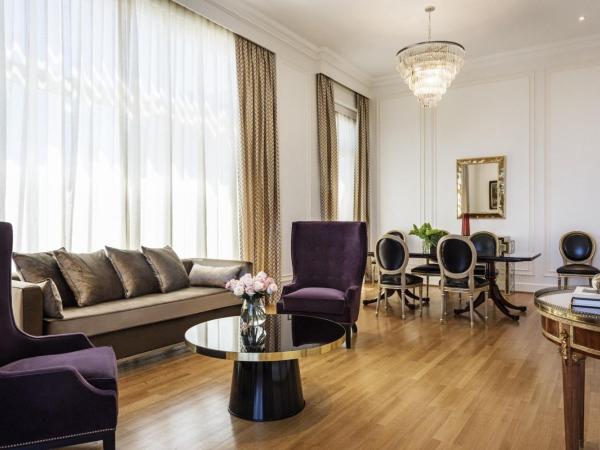 Alvear Palace Hotel - Leading Hotels of the World : photo 3 de la chambre suite lit king-size avec balcon