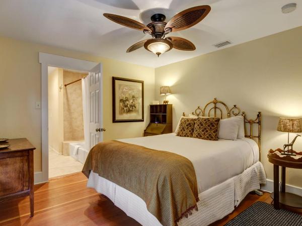 Hillcrest House Bed & Breakfast : photo 1 de la chambre chambre lit queen-size deluxe
