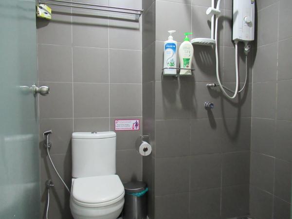 Resort Hostel In City : photo 3 de la chambre studio avec balcon