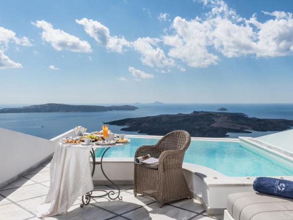 Anteliz Suites : photo 7 de la chambre suite avec piscine à débordement privée - vue sur caldeira