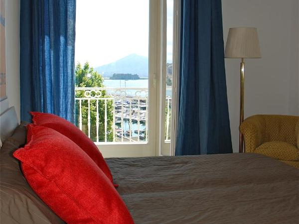 Palazzo Mele Residence : photo 7 de la chambre chambre double ou lits jumeaux deluxe - vue sur mer
