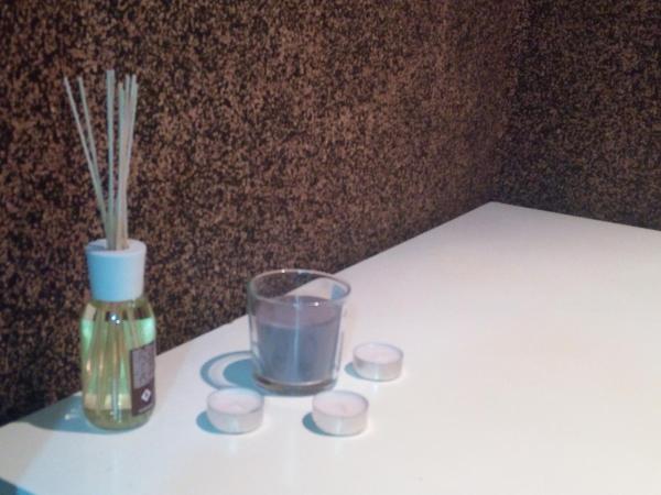 Jualis Guest House : photo 1 de la chambre chambre double Économique avec salle de bains privative